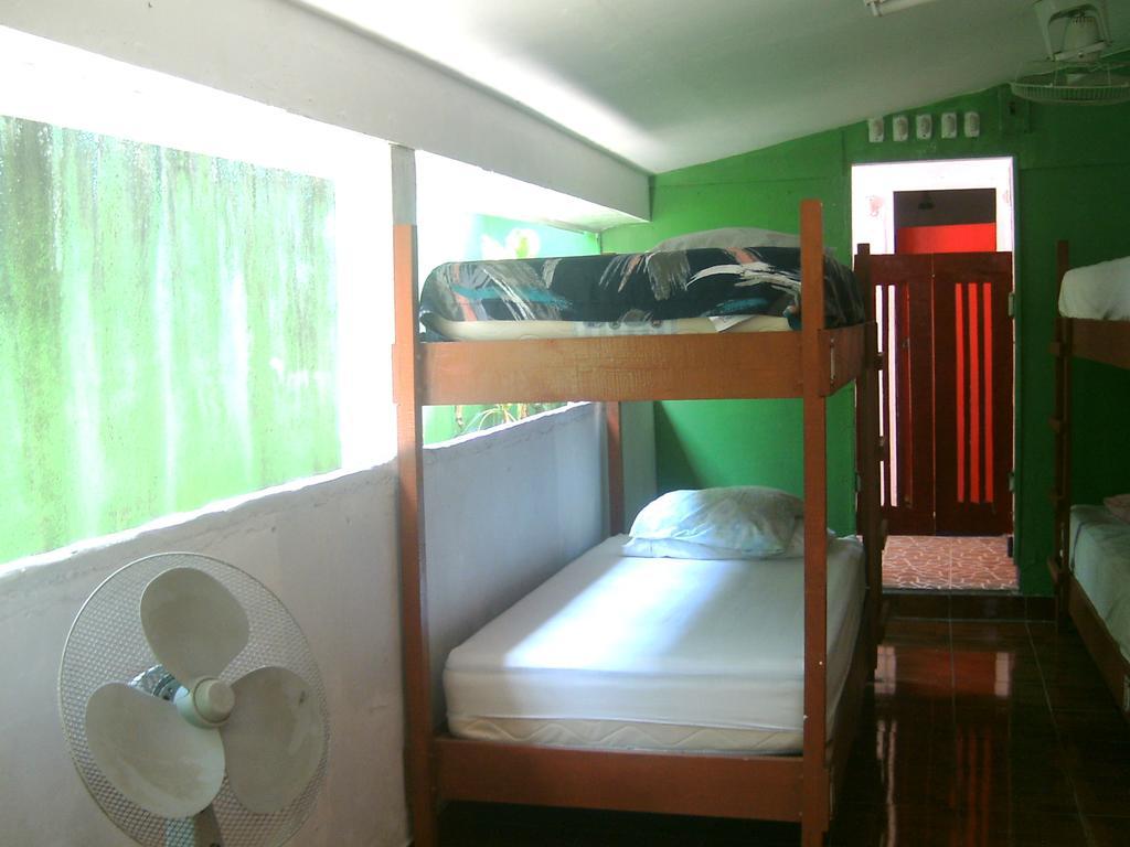 Hostel Tadeo San Juan Del Sur Chambre photo